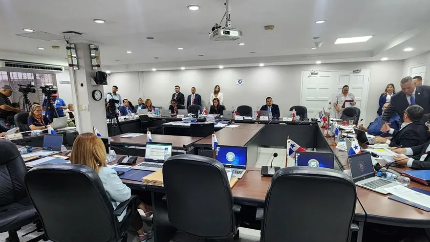 Comisión de Presupuesto de la Asamblea Nacional.