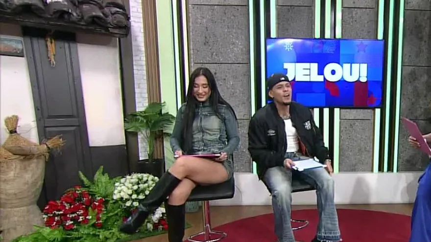 Foto archivo de El Tachi y Aliah Maurette durante una visita a Jelou