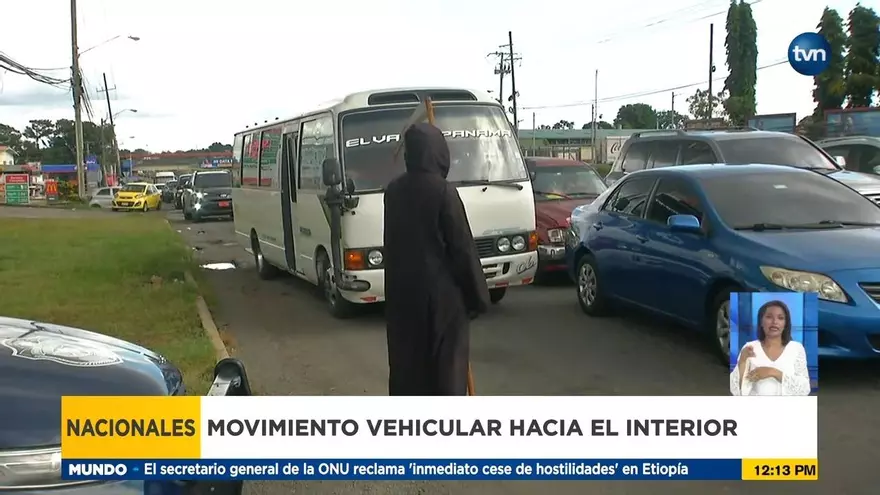 Sigue el movimiento vehicular hacia el interior del país