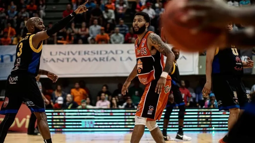 Universitarios con primera victoria ante Caballos