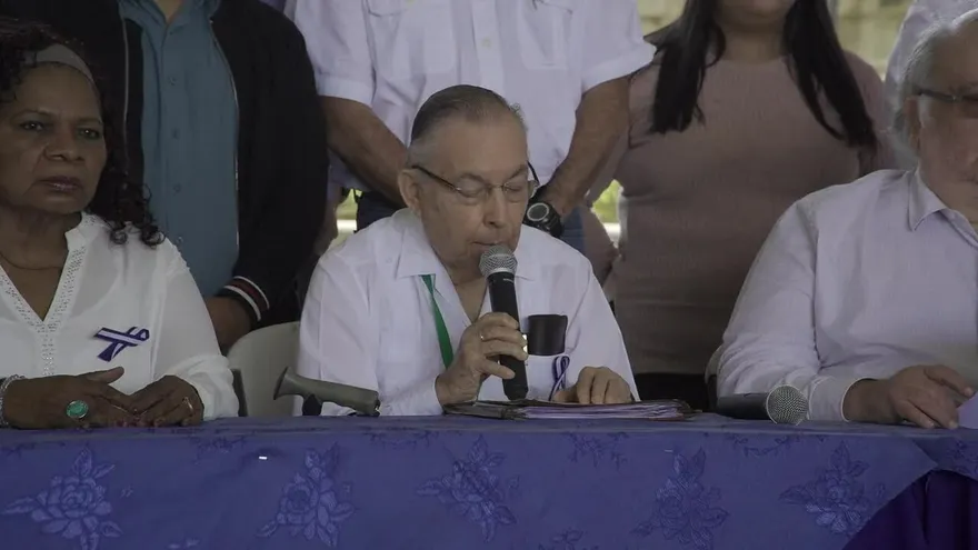 Oposición de Nicaragua paraliza diálogo con el gobierno