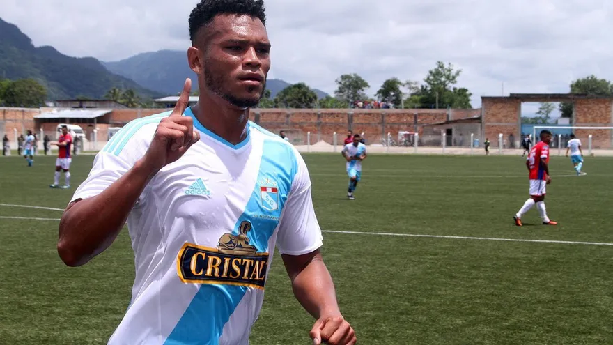 El panameño Rolando Blackburn marcó su primer gol con el Cristal