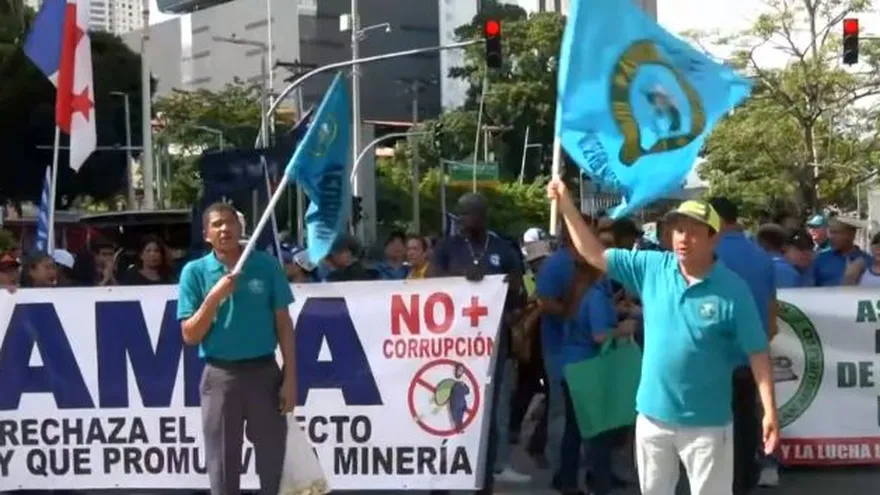 Docentes confirman llamado a paro por 48 horas