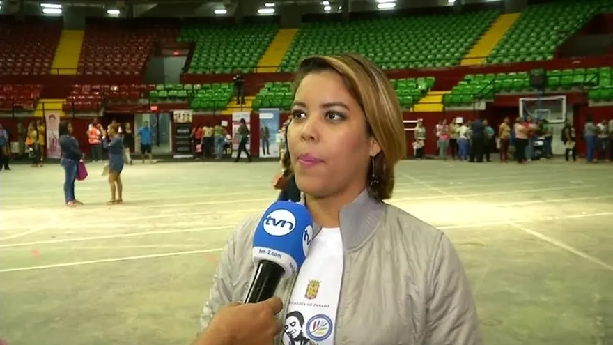 Realizan feria de empleo para mujeres