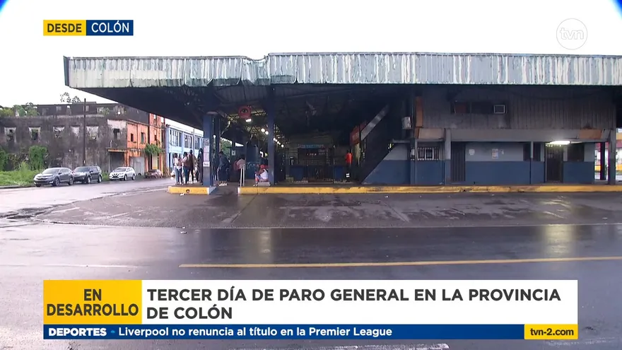 Sin transporte durante tercer día de paro en Colón