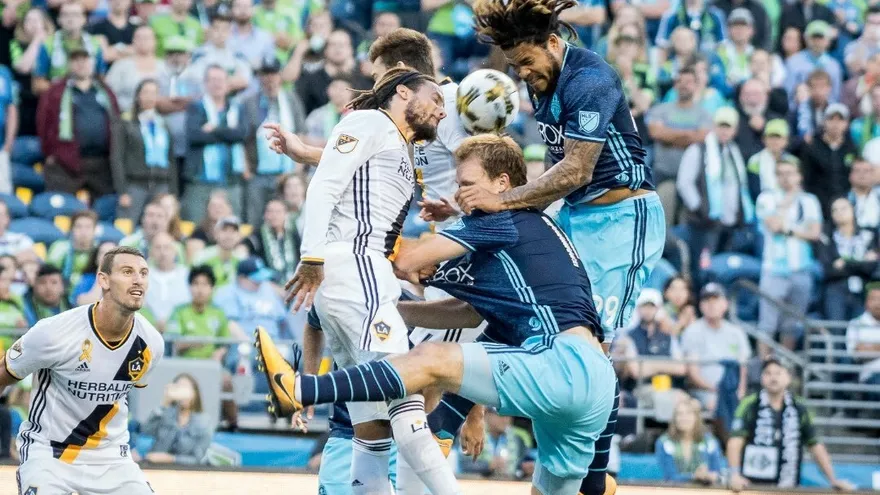 Román Torres se pronunció en sus redes sociales sobre su suspensión