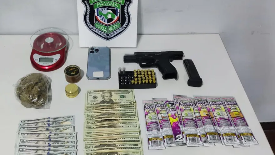 Artículos decomisados.