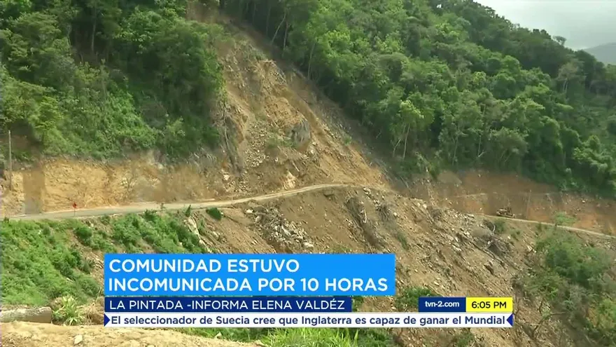 Deslizamientos de tierra dejan incomunicada a una comunidad en Coclé