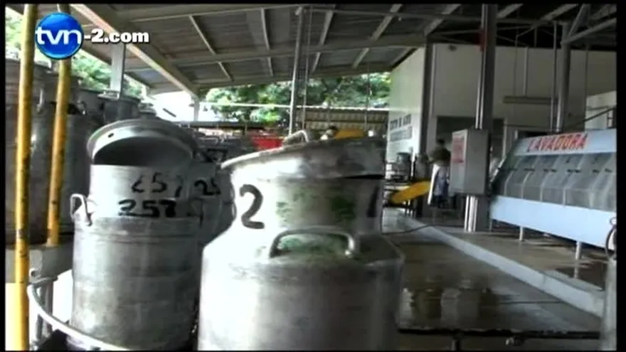 Aumenta la demanda de leche, pero baja producción