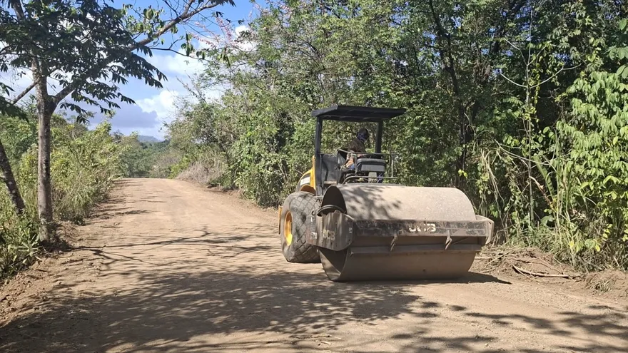 MOP ejecuta trabajos de mejoramiento vial en Darién