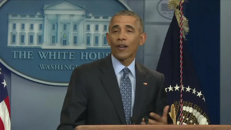 Obama deja entre abierta posibilidad de retornar a la política