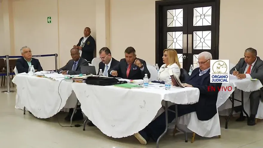 Se reanuda audiencia al expresidente Martinelli por caso ‘pinchazos’