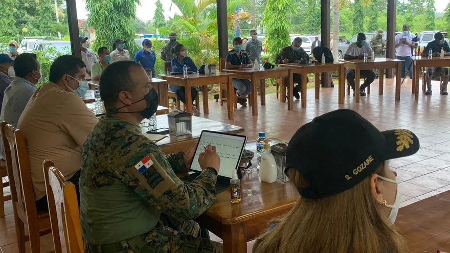 Autoridades se reúnen para evaluar situación migratoria en Darién