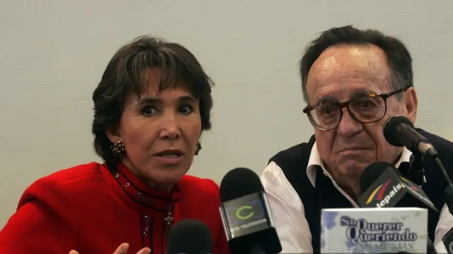 Foto archivo de Florinda Meza junto al fallecido Roberto Gómez Bolaños