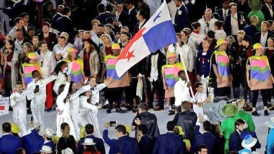 Desfile de la delegación de Panamá en el Maracaná