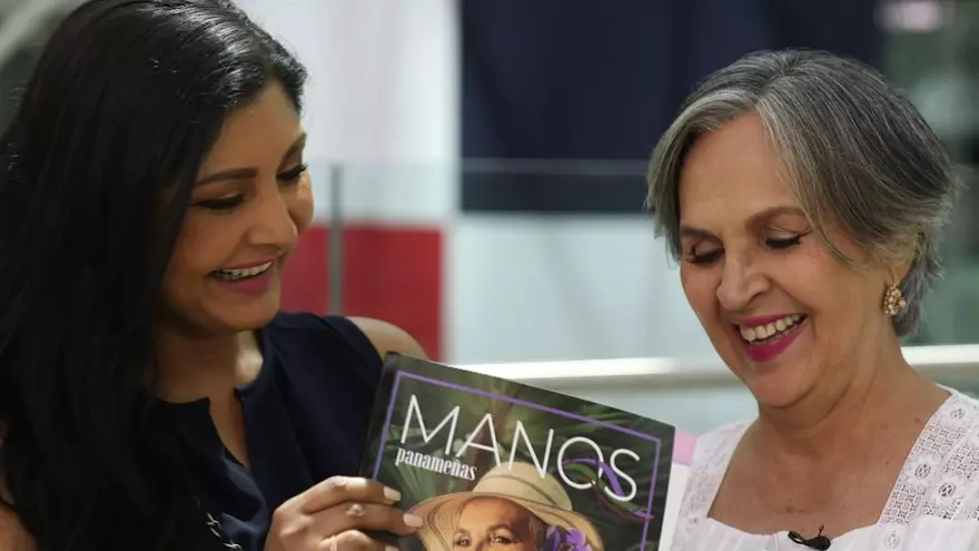 Diamantina Herrera, maestra artesana de la pollera nacional
