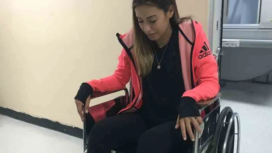 ¡Sonia sufre fractura en su pie!