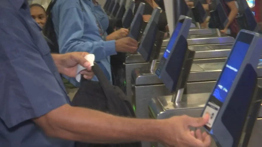 Balance de la primera semana de la puesta en marcha del sistema de pago de transporte