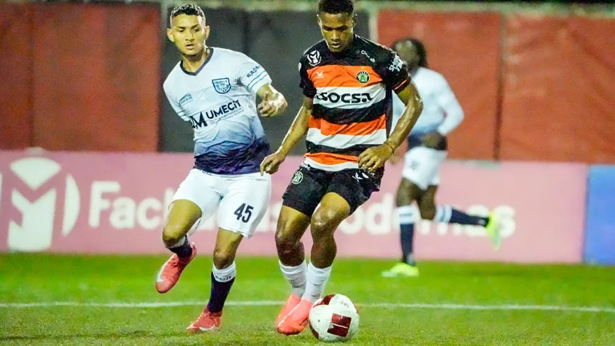 Alianza FC y UMECIT FC en acción