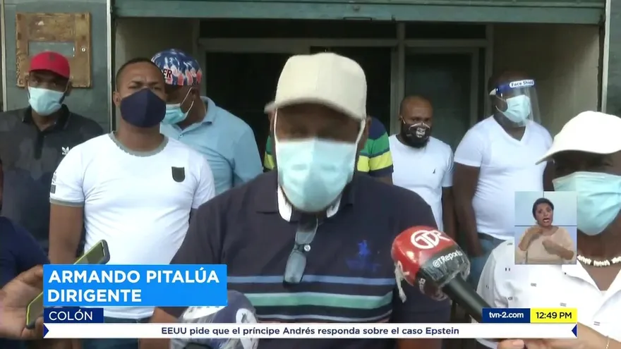 Realizan protesta en demanda de plazas de empleo en Colón