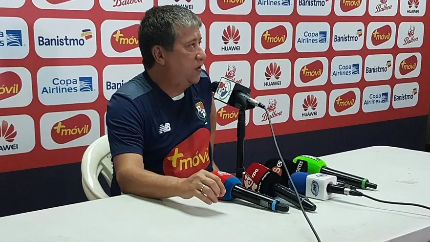 "Yo no quiero hablar de Honduras todavía": Hernán "Bolillo" Gómez