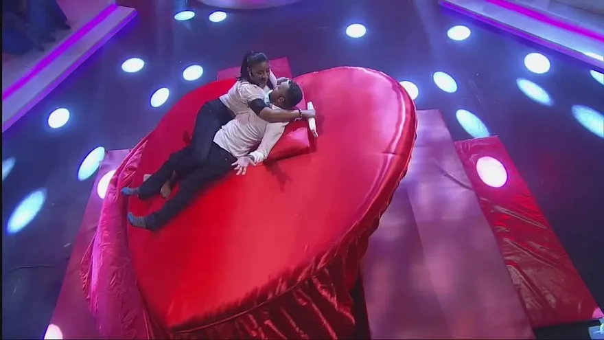 A La Cama | Primera Gala