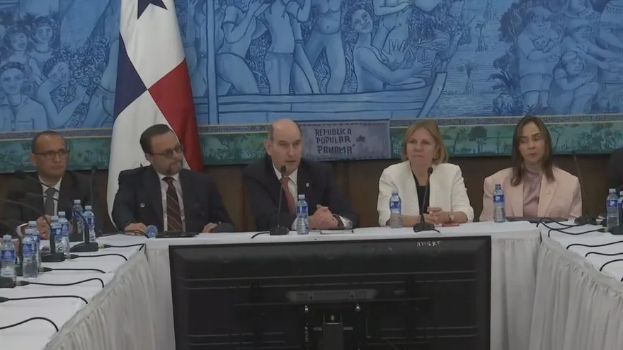 Culmina reunión entre transportistas y autoridades sobre subsidio del combustible