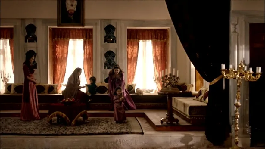 El Sultán capítulo 102