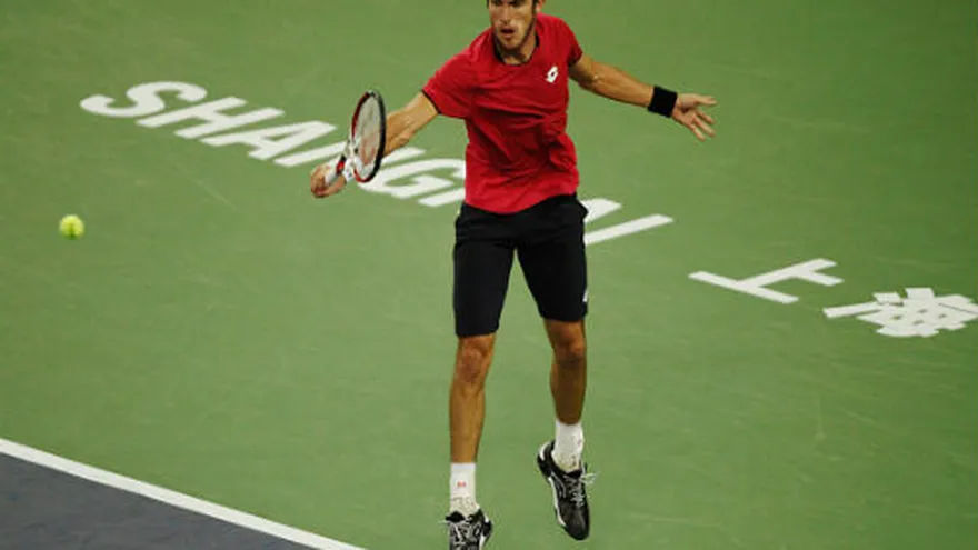 Leo Mayer saldó una deuda y avanzó en Estocolmo