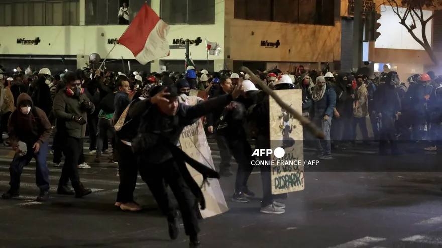Protestas masivas en Perú