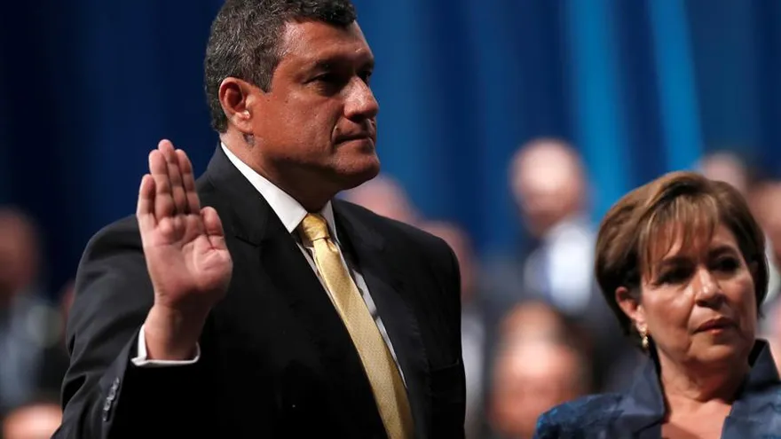 En la imagen, el vicepresidente de Guatemala, Guillermo Castillo