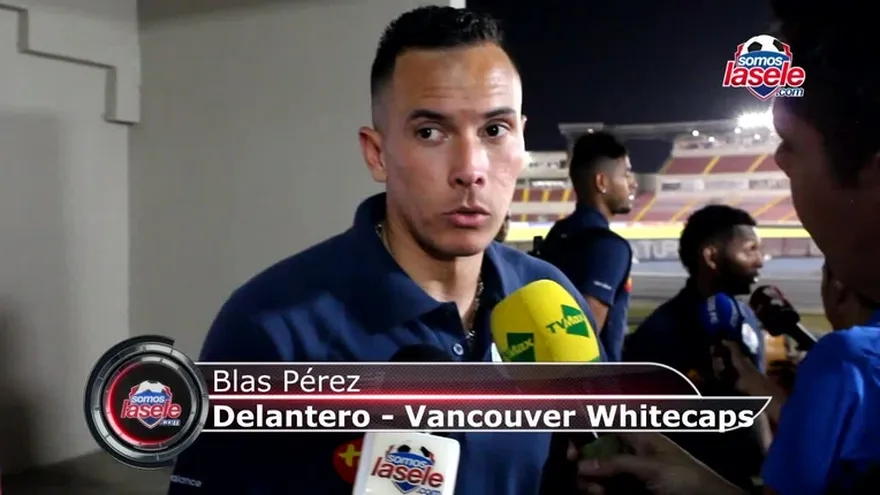 Blas Pérez en zona mixta