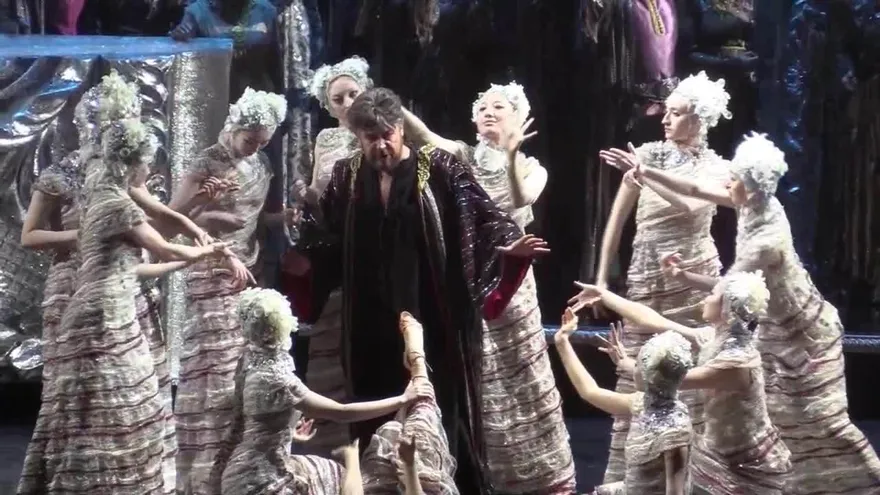 Plácido Domingo y Davinia Rodríguez, estrellas en el debut chino de "Thaïs"