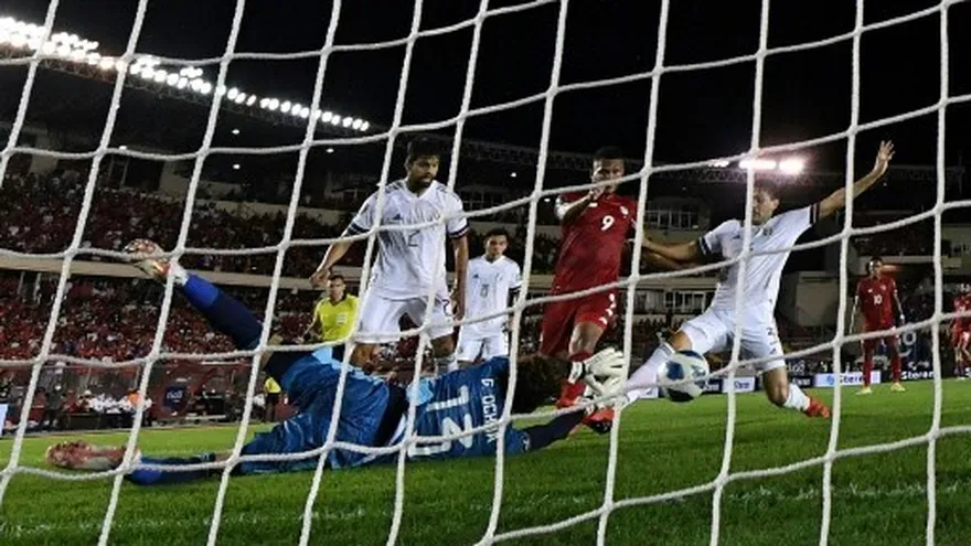 Rolando Blackburn marcó dos goles en esta triple fecha eliminatoria.