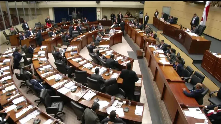 Aprueban en segundo debate proyecto de ley 245