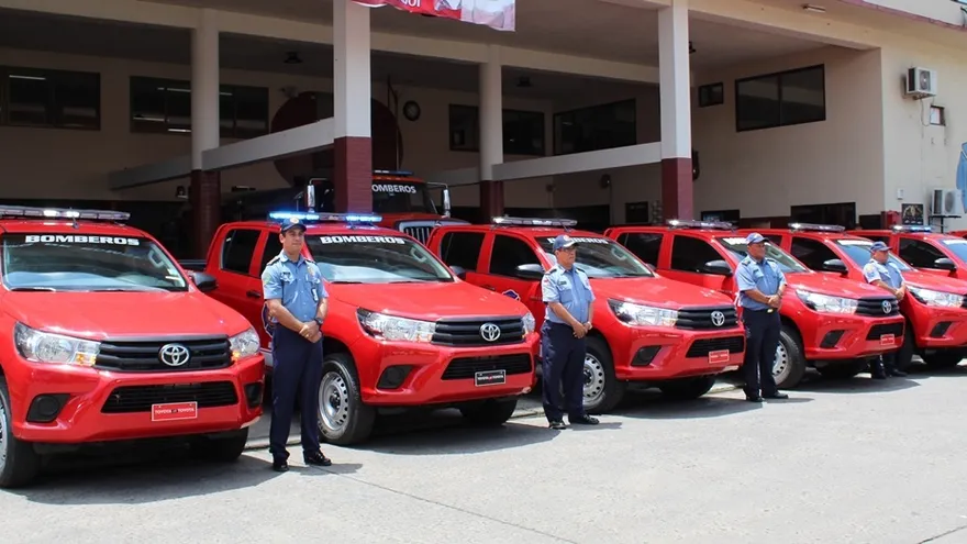 Vehículos para prevenir e investigar incendios.