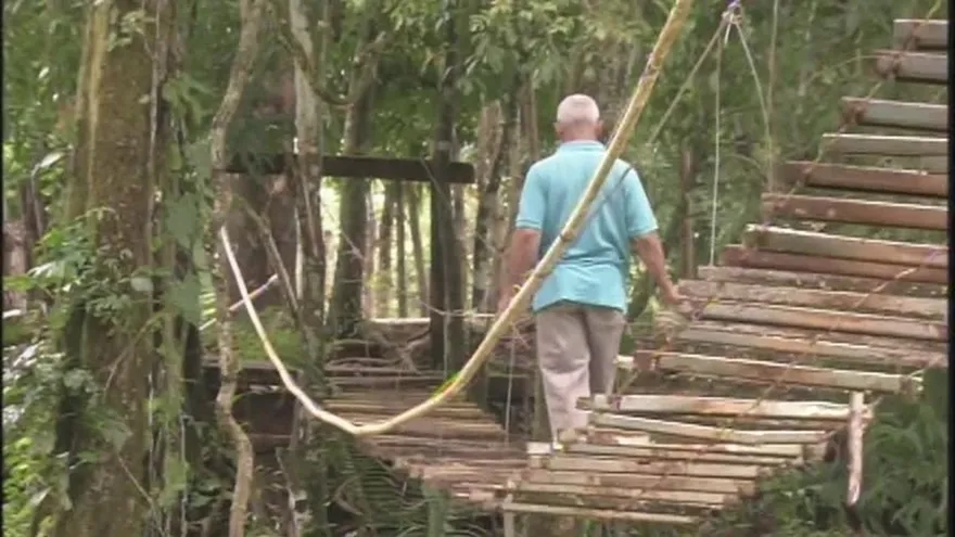 Panamá: el país de gran crecimiento con puentes de madera podrida