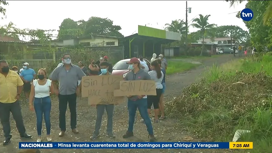 Siguen protestas por falta de luz eléctrica en algunas comunidades de La Chorrera