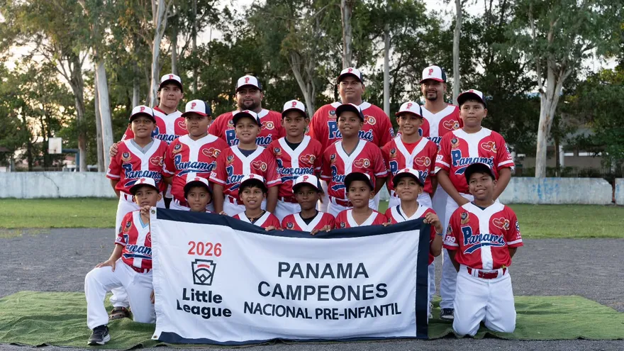 Integrantes del equipo de béisbol preinfantil de Panamá