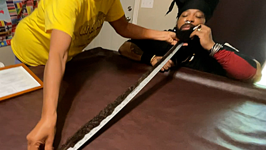 Hace más de una década, Martino tomó una decisión que transformaría su vida: dejarse crecer la barba.