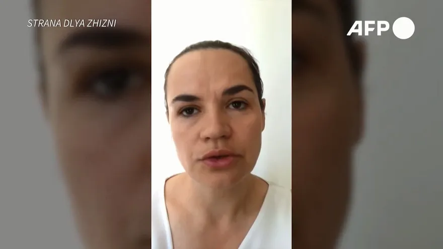 La principal rival del presidente de Bielorrusia se refugia en Lituania