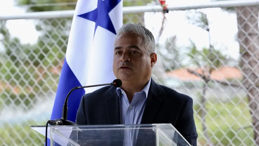 Comisión de Credenciales evaluará declaraciones sobre De León