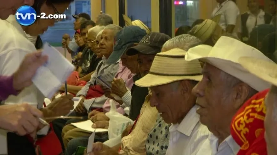 Empieza plan piloto de pago por tarjeta del programa 120 a los 65