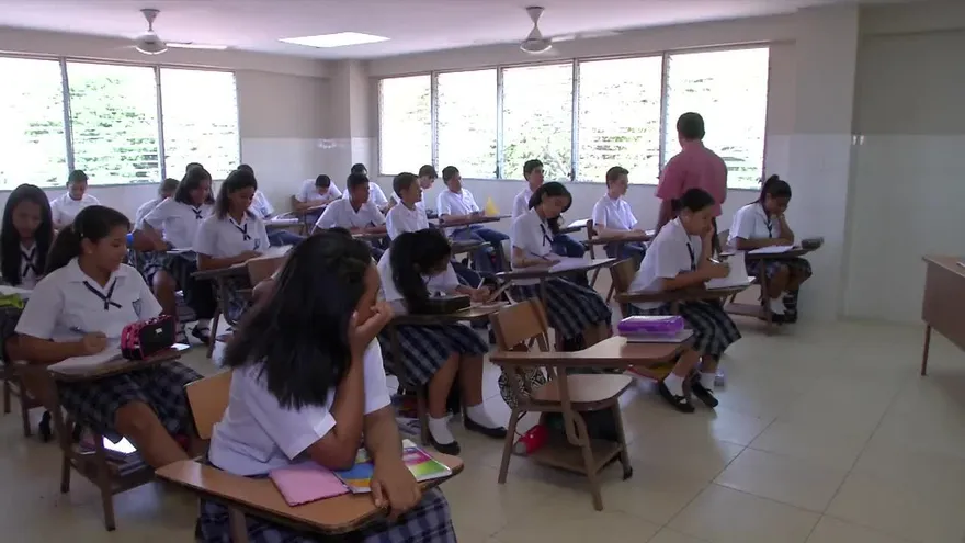 Migración de estudiantes de escuelas privadas preocupa al Meduca