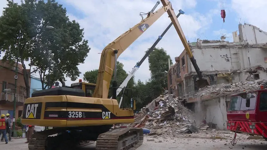 A un mes del terremoto, mexicanos enfrentan tristeza y pérdida