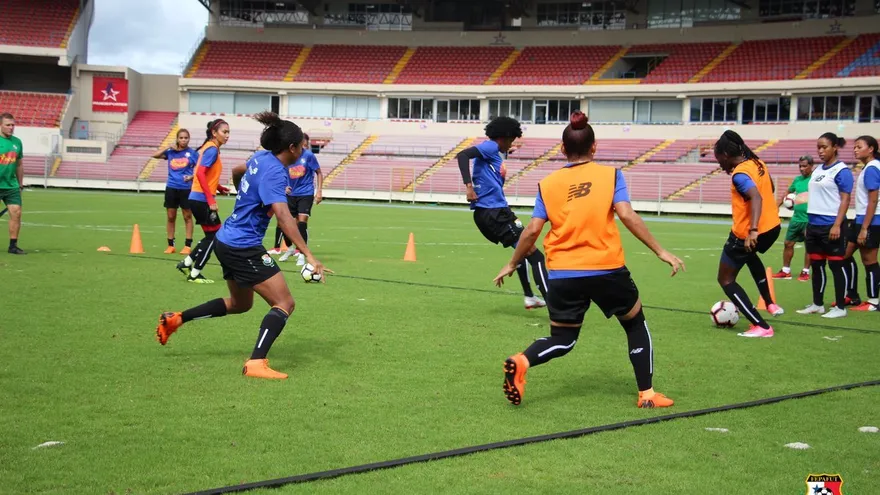 La selección femenina de Panamá con la mente puesta en el repechaje ante Argentina