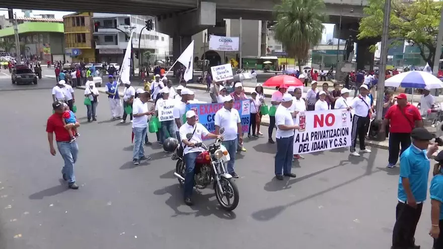 Sindicalistas celebran ‘Día del Trabajador’