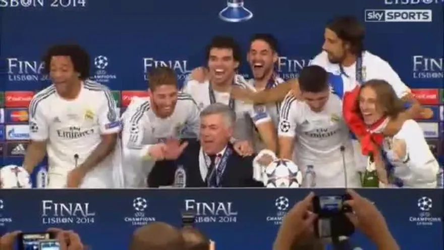 Jugadores del Real le cantaron a Ancelotti en conferencia