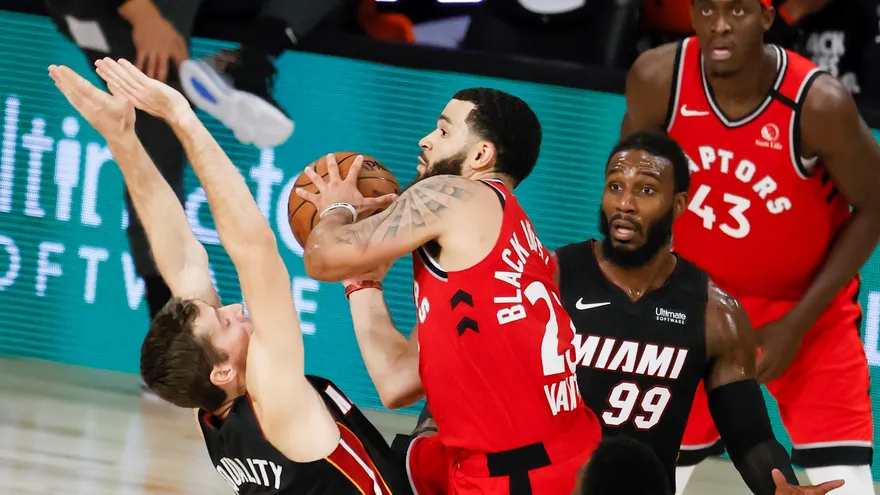 Los Raptors ganan y VanVleet establece marca personal con 36 puntos