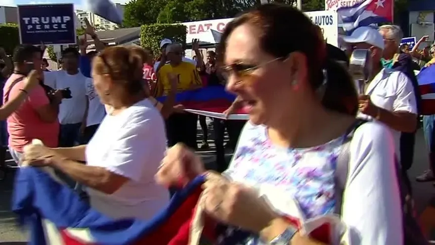 Artistas reaccionan a la muerte de Fidel Castro